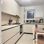 Apartment New In Tractorul, *