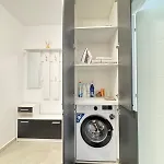 New In Tractorul, Apartment *