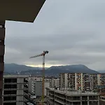 New In Tractorul, Apartment *