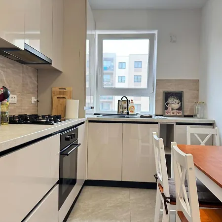 Apartment New In Tractorul, Brasov