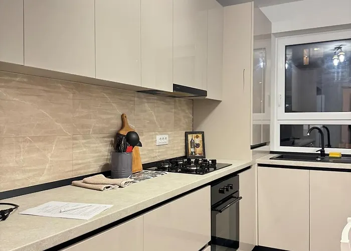 New In Tractorul, Apartman Brassó